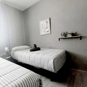  Apartment Victoria